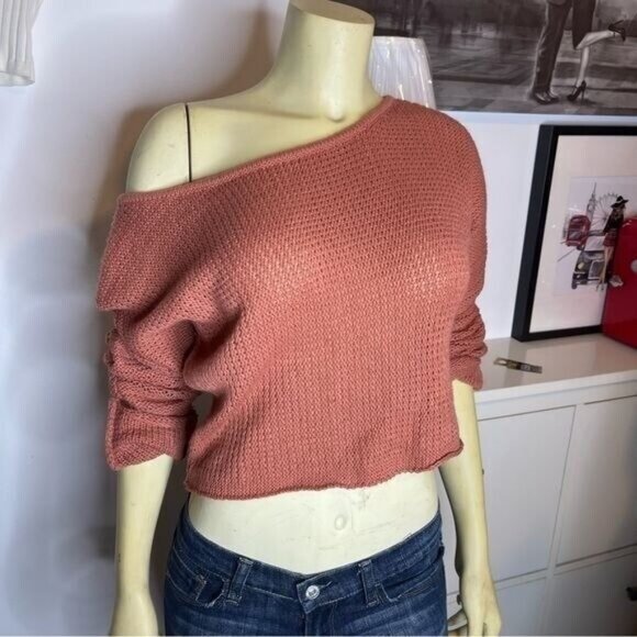 Sweaters - MAK Pink Crop Top Knit Sweater Size S